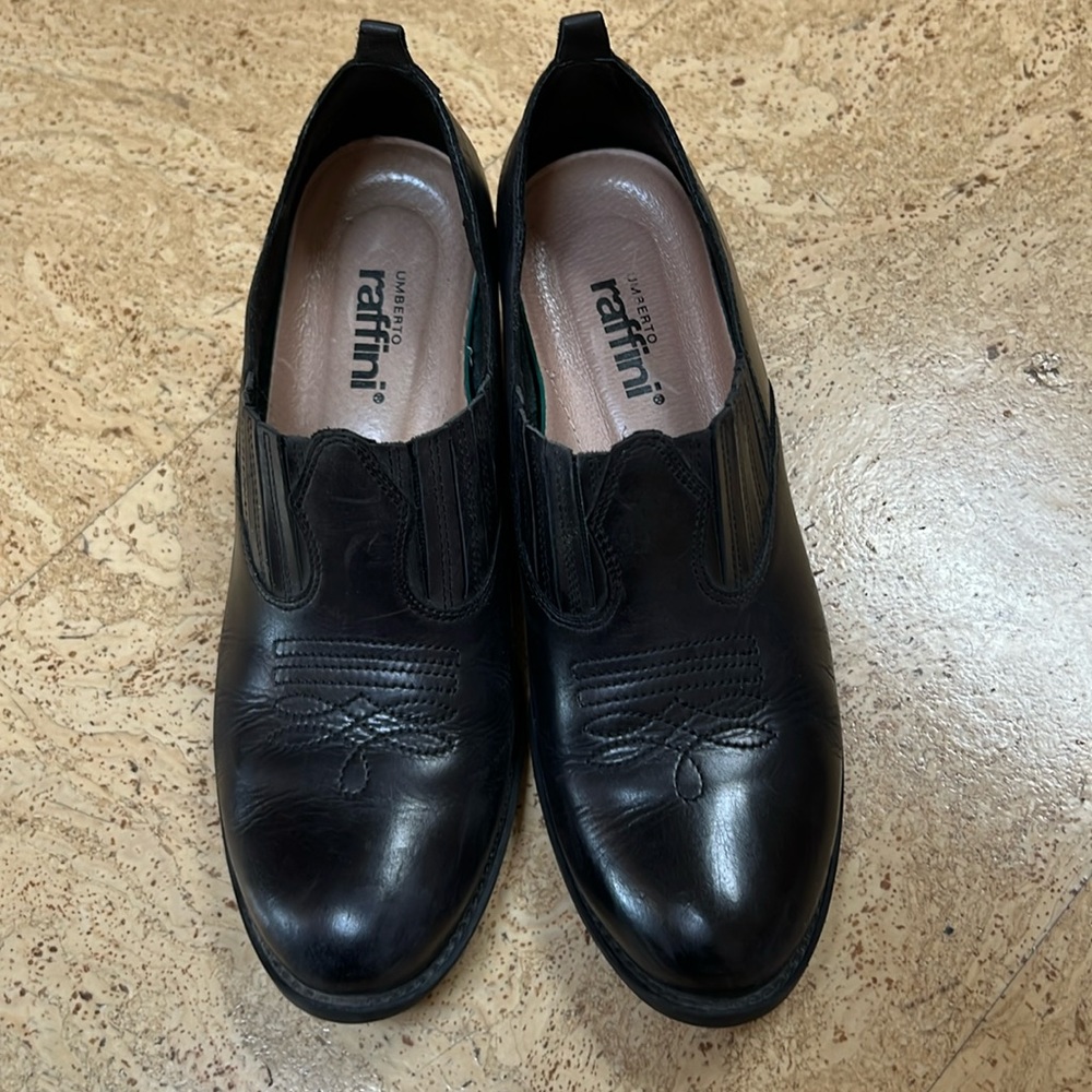 EUC Umberto Ruffini Kacy Black low ankle boots size 38